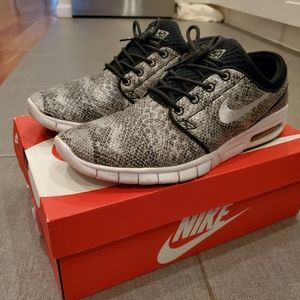 Stefan Janoski Max Premium SB Snakeskin 807497-012 size 11